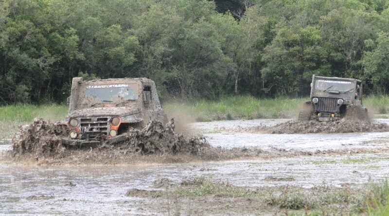 Jipeiros do Transcatarina encaram desafios em Bocaina do Sul.